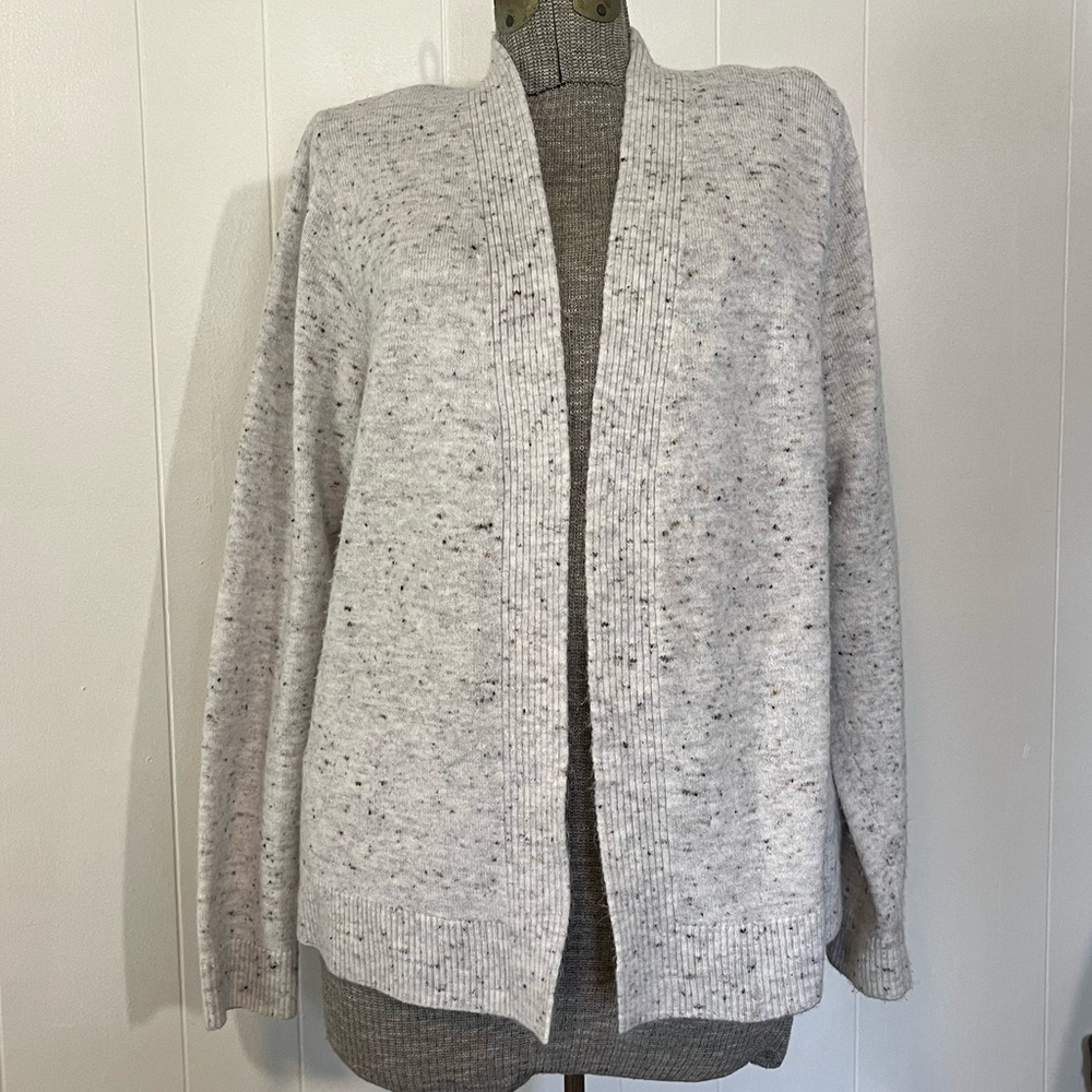 Old Navy Sweater Cozy Grey Cardigan-style Size XL